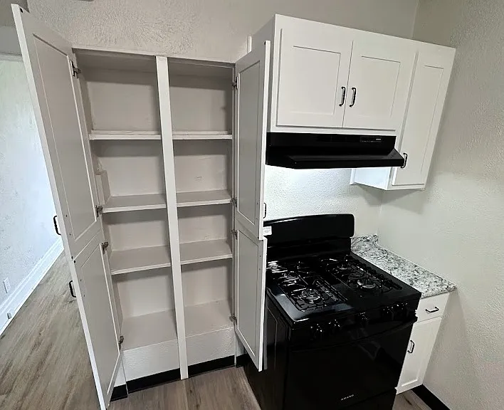 1224 N Franklin St #1 — Photo 9
