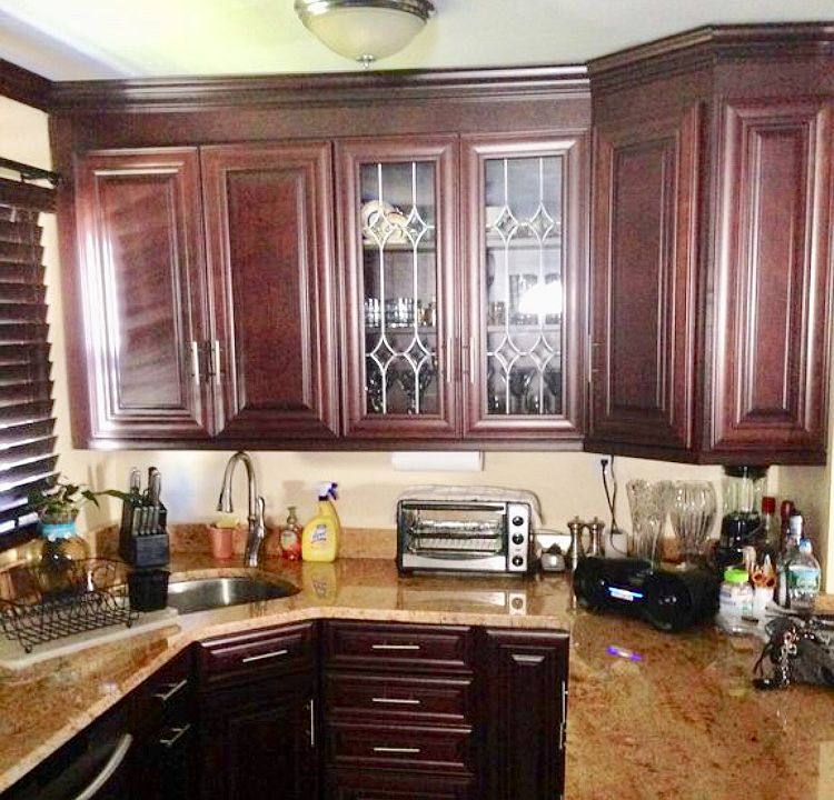 2nd image of 1066 Jeferson St