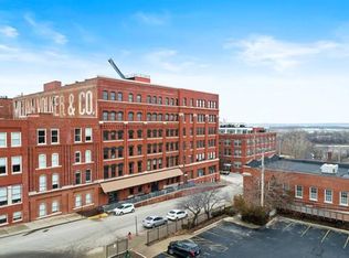 200 Main St APT 305, Kansas City, MO 64105