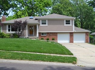 5908 W 94th Ter, Overland Park, KS 66207