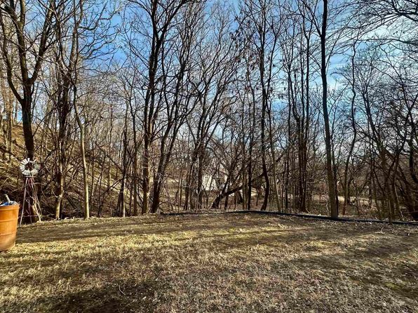 omaha-nebraska-442098574 picture