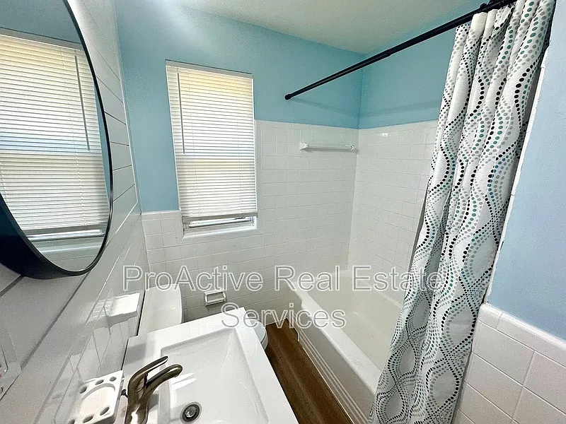 1976 E Ocean View Ave — Photo 4
