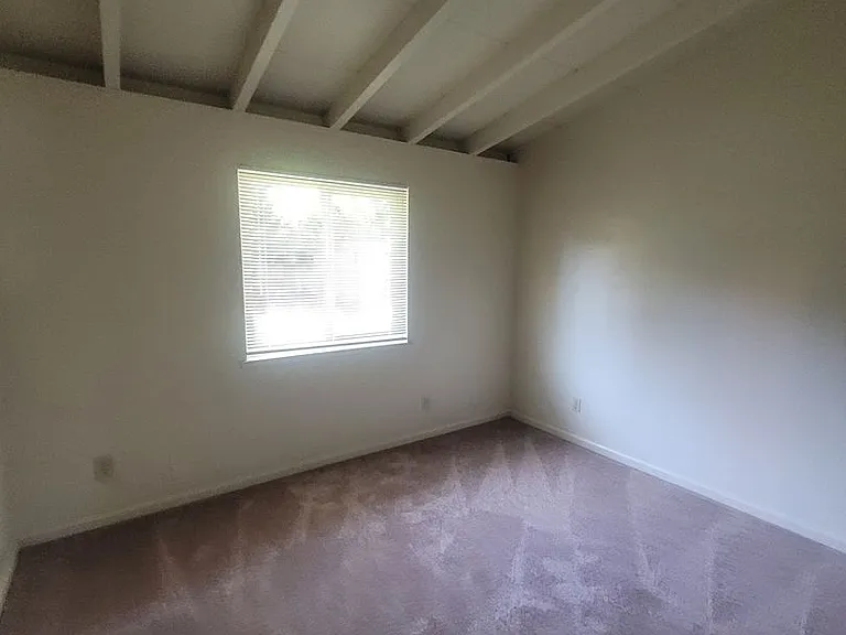 6625 Medora Dr — Photo 8