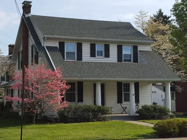 631 W South St, Carlisle, PA 17013