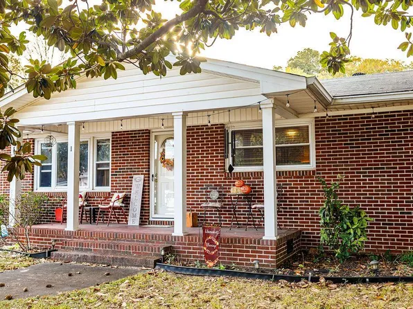 1 S Central Ave SE, Lindale, GA 30147