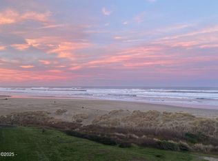 88416 1st Ave #402, Florence, OR