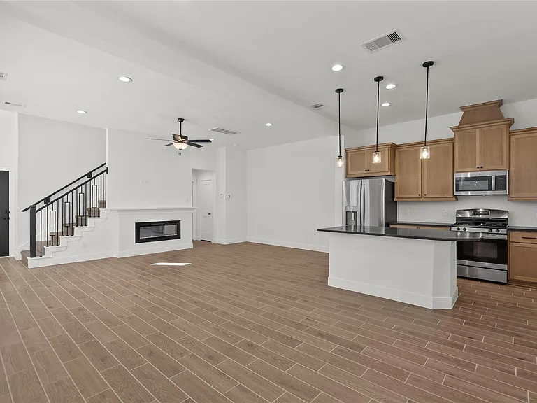 4931 Carranza Ct — Photo 14