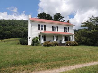 293 Freeborn Ln, Elk Creek, VA 24326