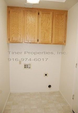 3rd image of 8313 Fountainhead Ct