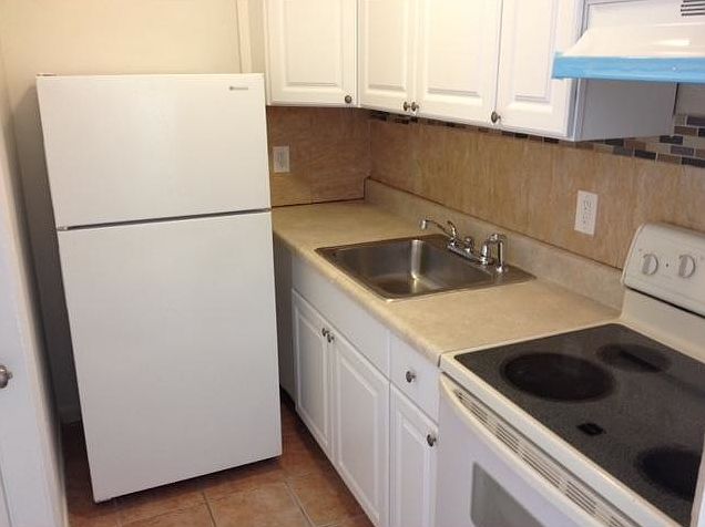 1st image of 1106 NW 7th Ave