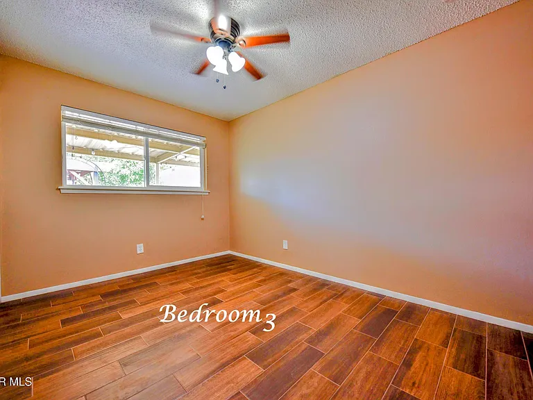 10348 Darin Rd — Photo 31