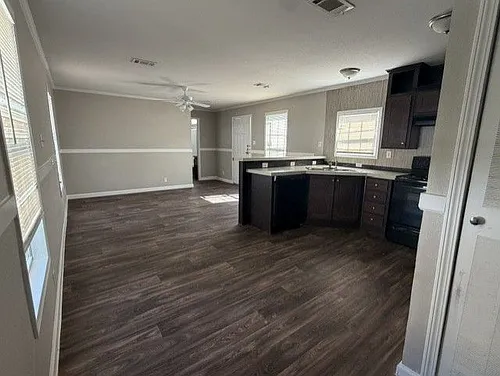 Floor plan 231
