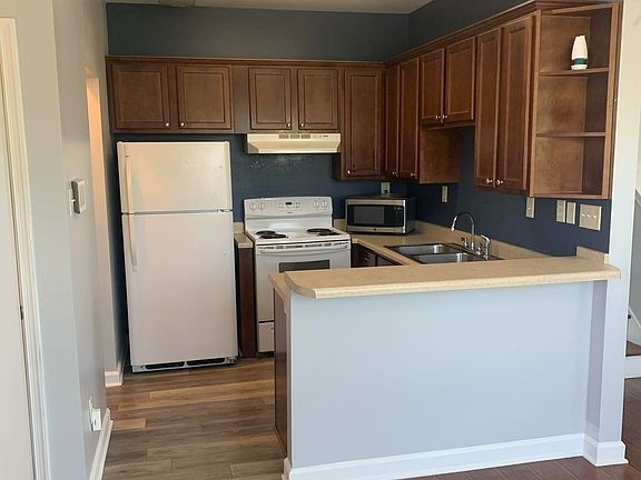 5th image of 158 Keel Ave