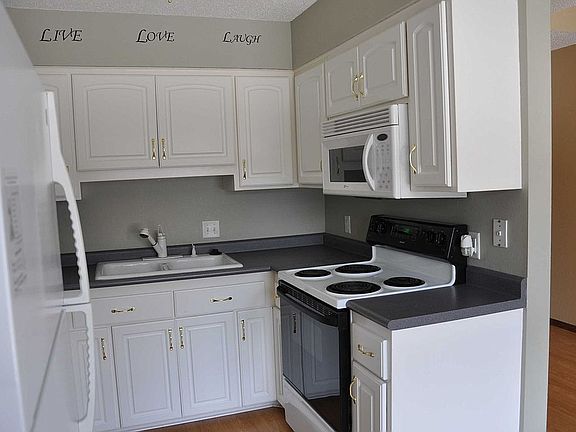 5th image of 2516 Stearns Way