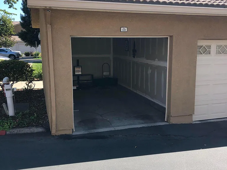 Separate garage