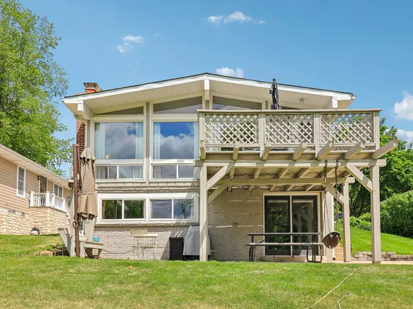 501 South St, Barrington, IL 60010