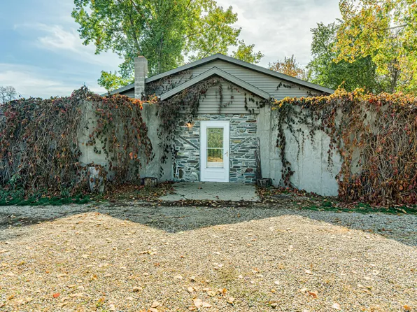 6905 Horseshoe Bnd, Bismarck, ND 58503