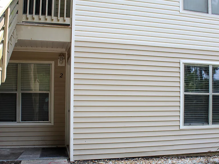 1600 Big Tree Rd #E2 — Photo 2