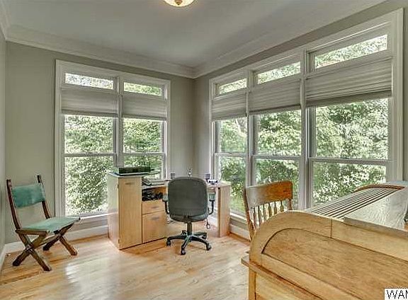 4th image of 10445 Harbourtowne Dr