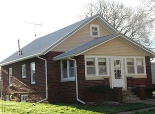 215 S Van Kirk St, Latimer, IA 50452