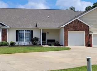 709 Charles Conner Dr, Kernersville, NC 27284