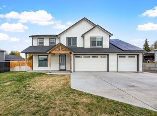 1901 Beacon St, Grandview, WA 98930