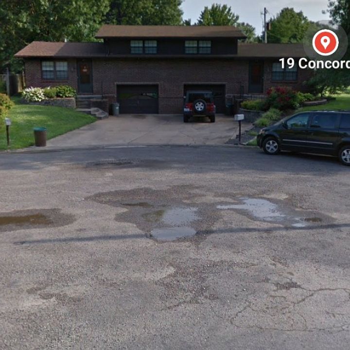 1st image of 19 Concord Dr