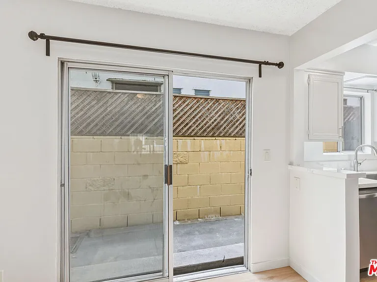 1330 Yale St #2 — Photo 13