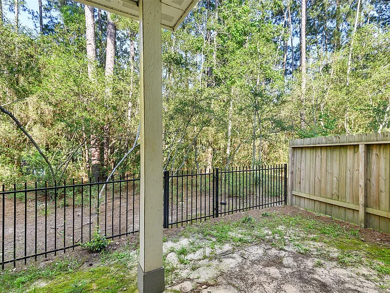 124 Artesian Way — Photo 19