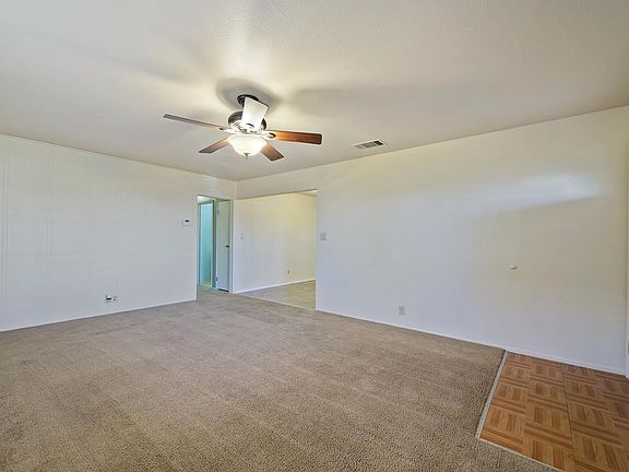 3rd image of 372 Markham Ave