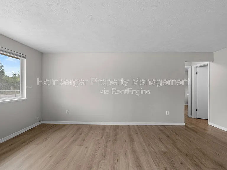 3816 S Bowdish Rd — Photo 8