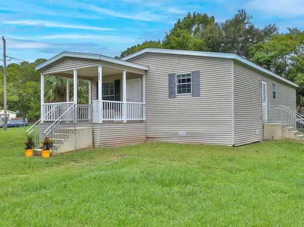3705 Lisa Ln, New Smyrna Beach, FL 32168