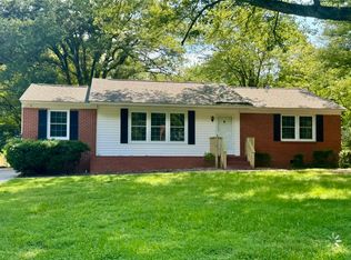 3313 Wilshire Dr, Greensboro, NC 27408