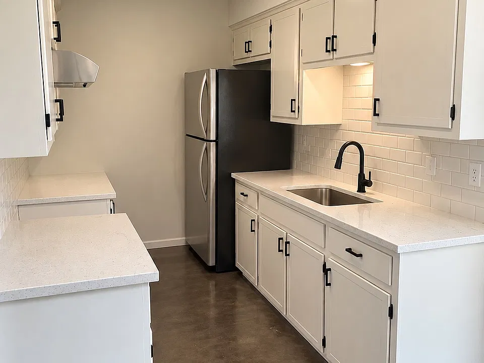 8007 Pinedale Cv #B