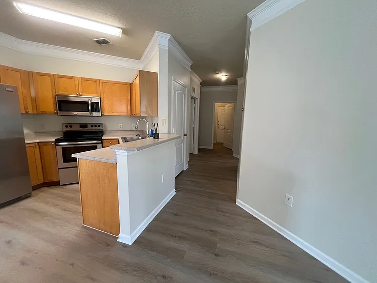 8819 Villa View Cir #107 — Photo 8