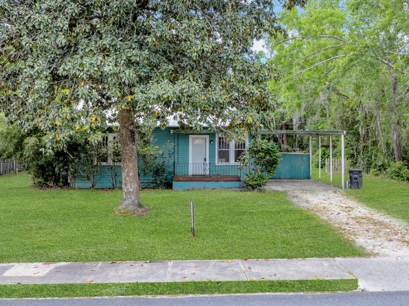 203 E 5th St, Woodbine, GA 31569