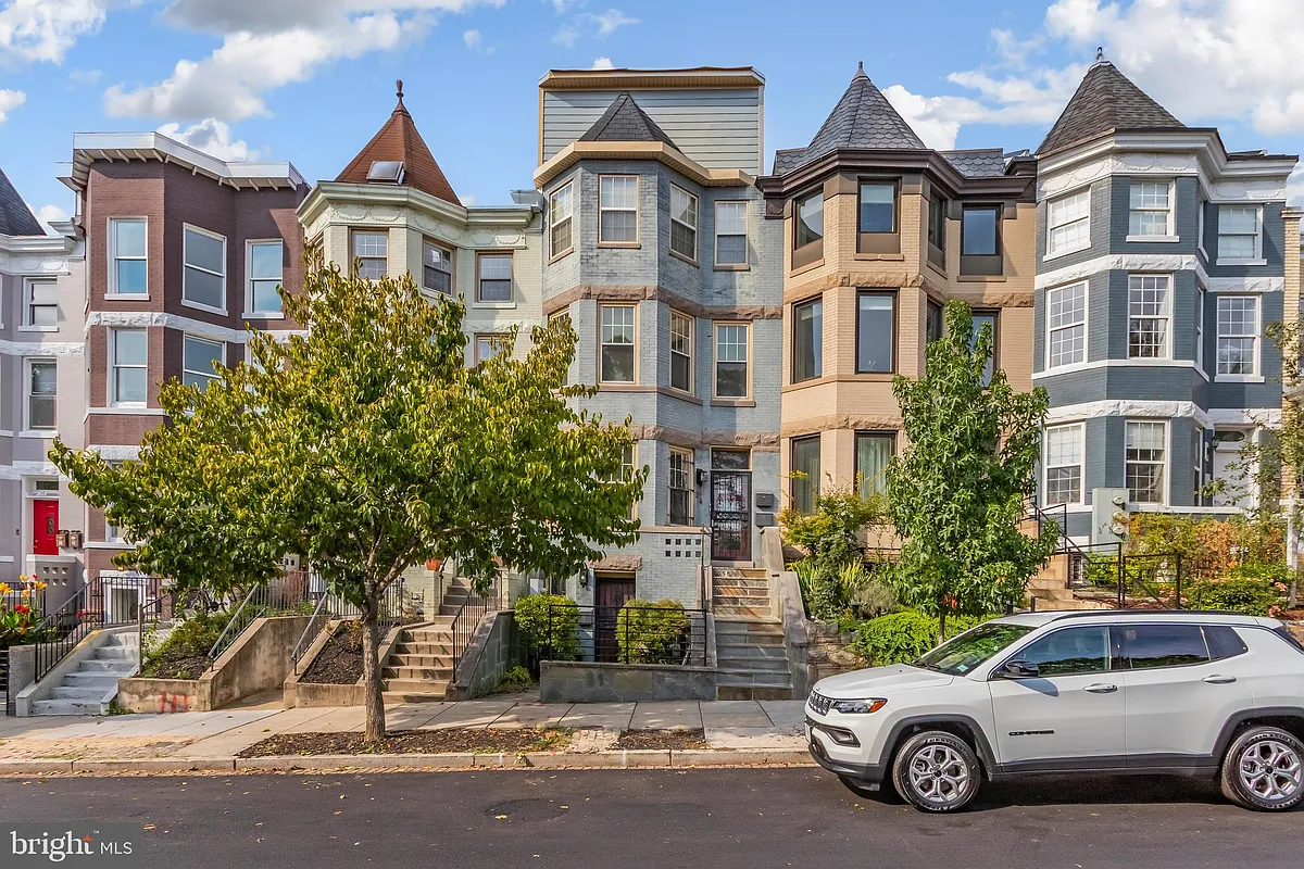 Building Photo - 26 T St NE #A