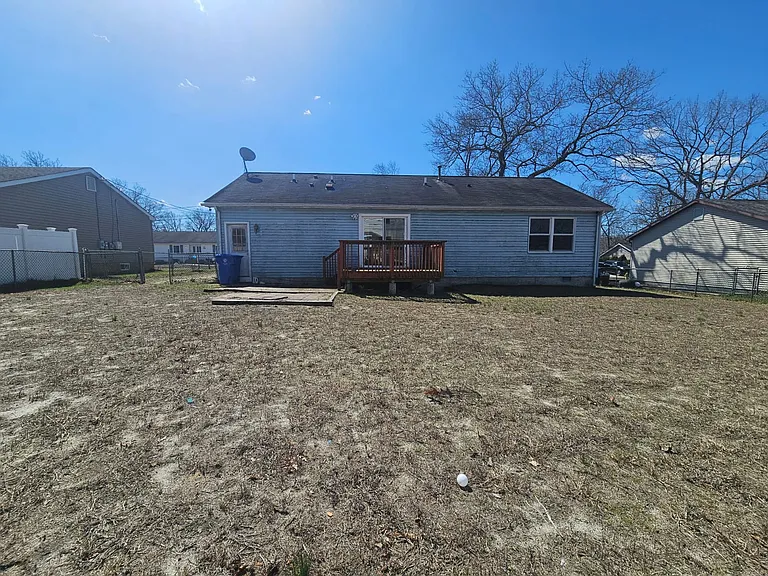 336 Park St — Photo 18