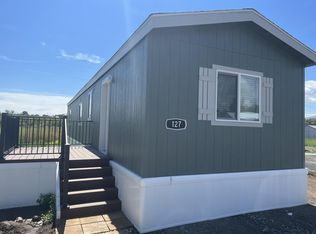 127 Northside Dr, Lander, WY 82520