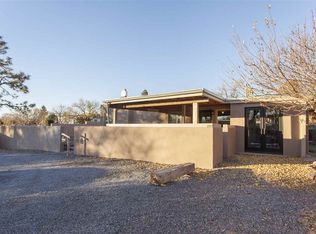 1203 Barcelona Ln, Santa Fe, NM 87505