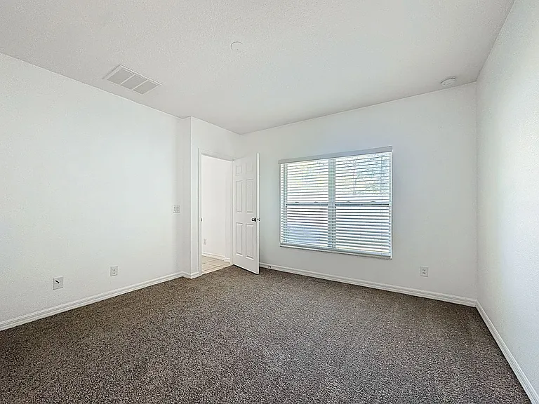 662 Vitoria Rd — Photo 31