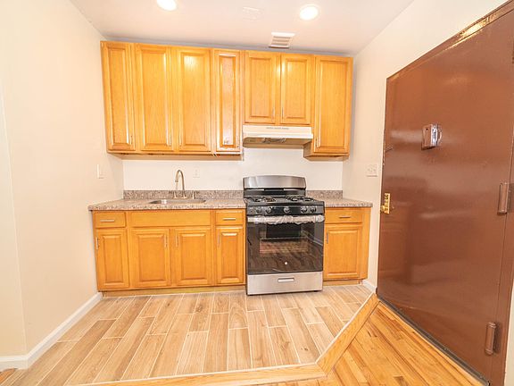 3rd image of 104-09 177th St #2