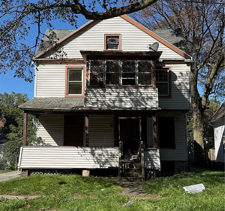 1st image of 282 Ravine Ave