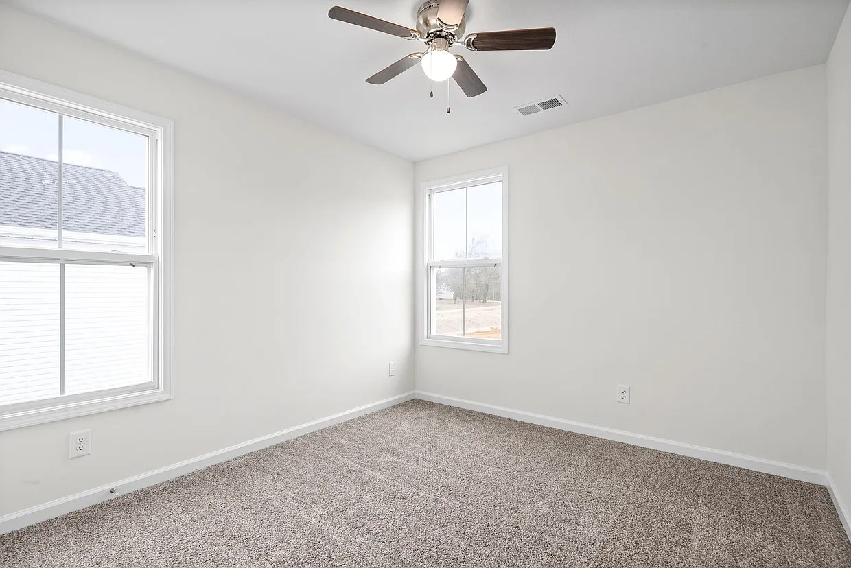 3 bed, 2.5 bath, 1431 sqft, $1,750 — Photo 3