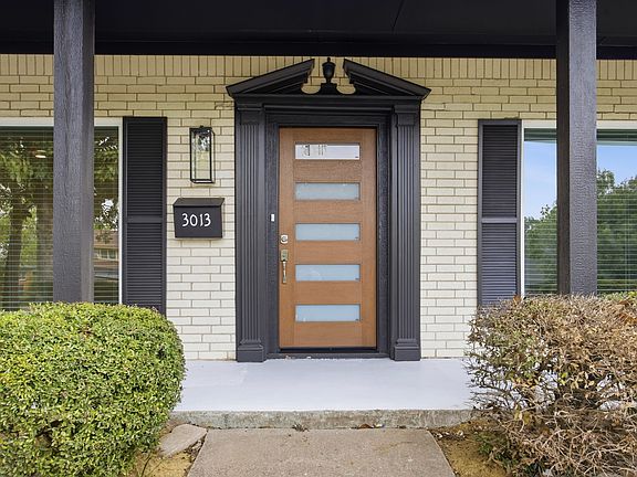 5th image of 3013 Conejos Dr