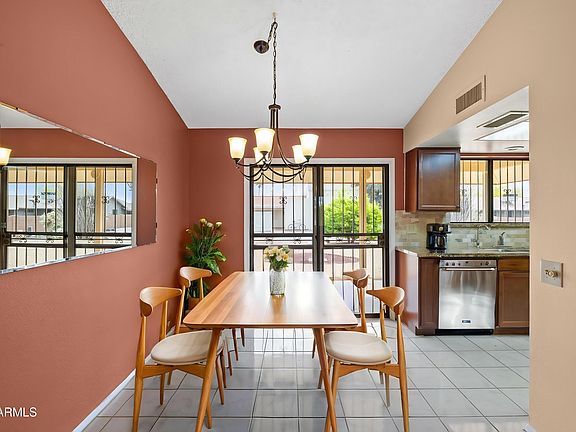 5th image of 21007 N SUNGLOW Drive