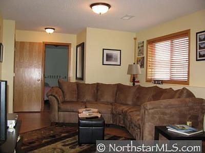 5th image of 2577 Olive Ln