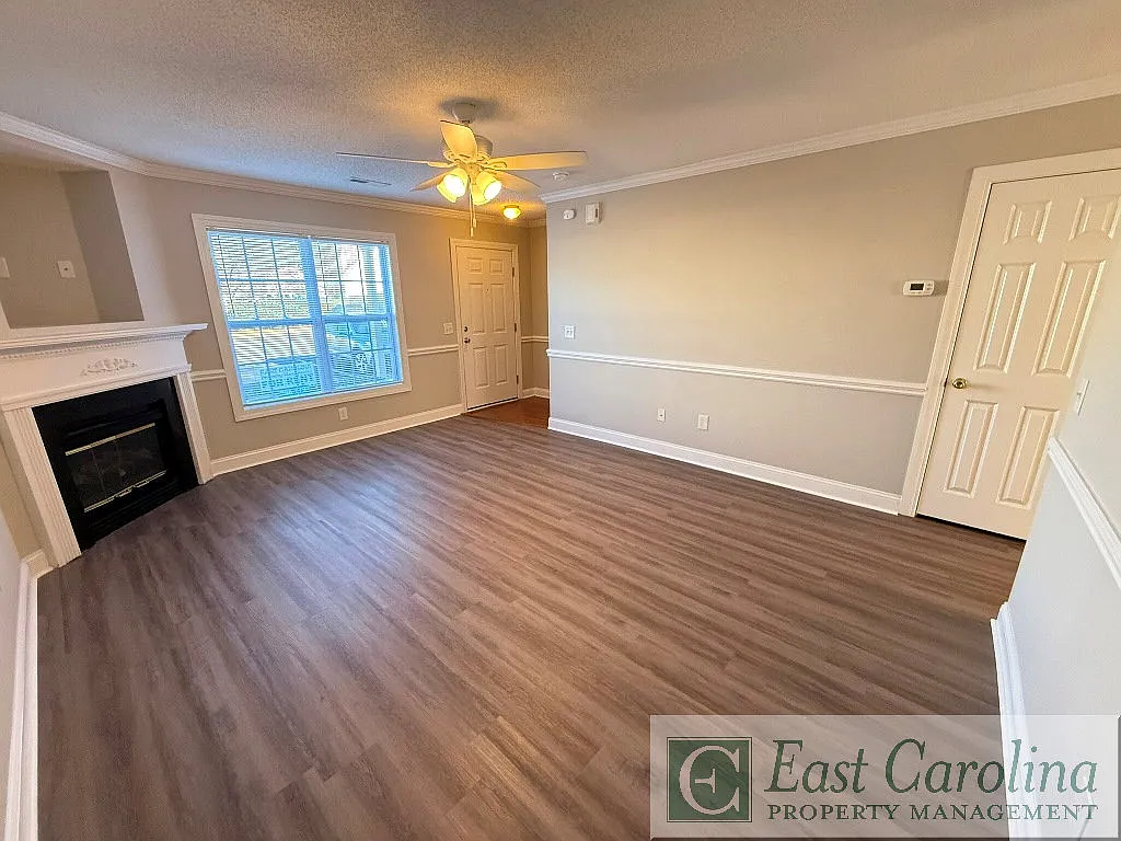 2 bed, 1.5 bath, 1088 sqft, $1,250 — Photo 4