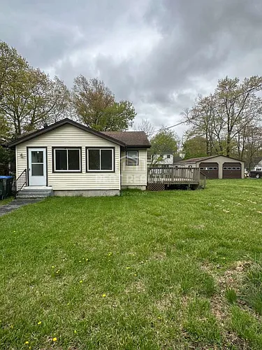 111 Lake Region Blvd Photo 1