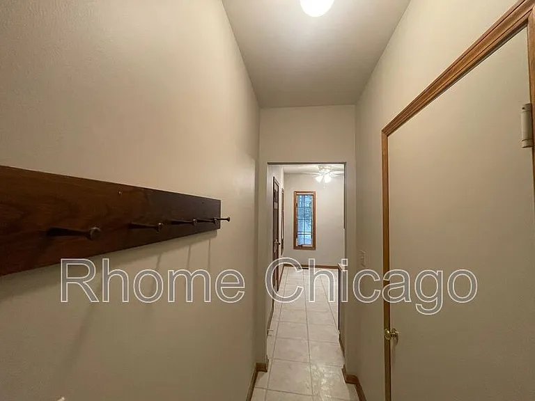 519 W Parkside Dr — Photo 30